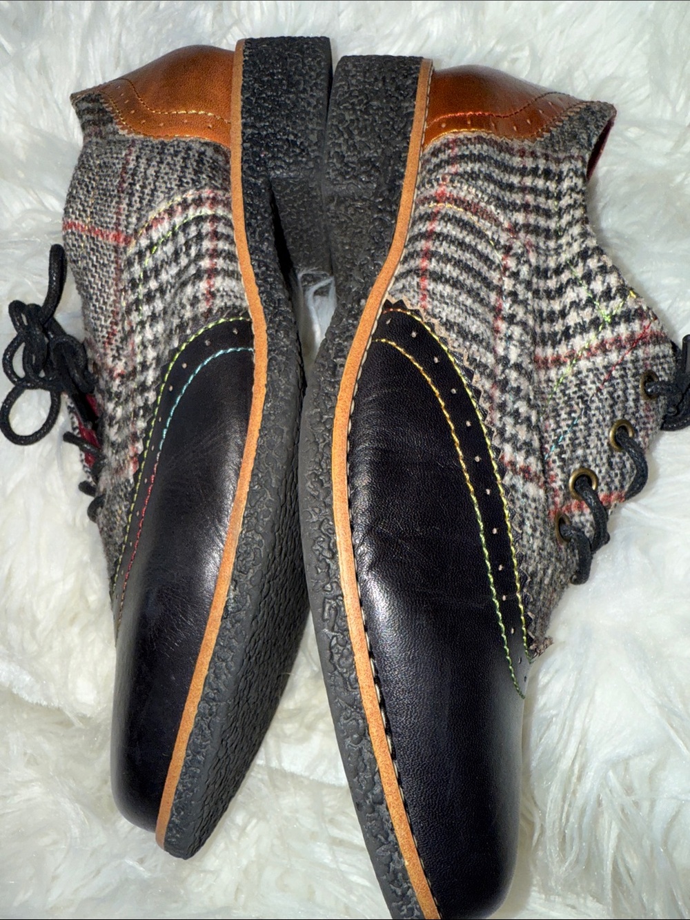 L’ARTISTE Multicolor Tweed with Black Leather Wingtip Oxfords - Picture 15 of 16